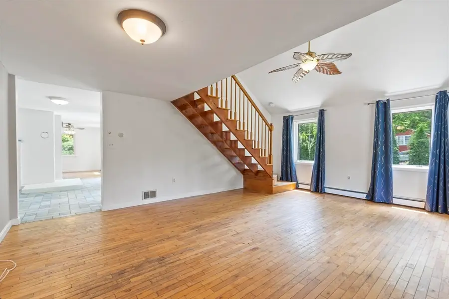 90 Royalston Rd, Phillipston, MA 01331 - #3