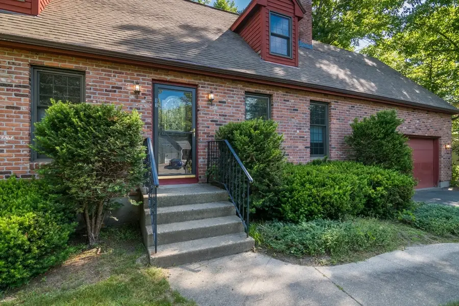 13 Carillon Cir, Easthampton, MA 01027 - #2