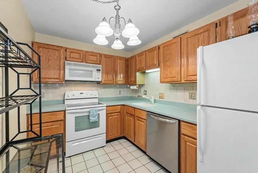 198 Locust St #203, Lynn, MA 01904 - #3
