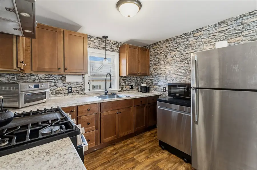 21 Golf St, Fairhaven, MA 02719 - #2