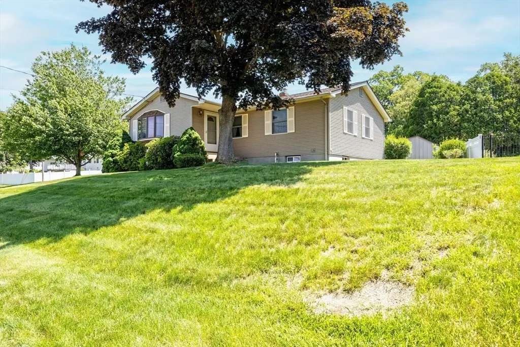 19 Moreau Ct, Chicopee, MA 01020 - #1