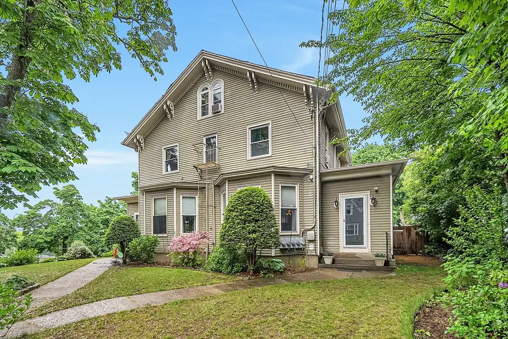 50 Vernon St, Pawtucket, RI 02860 - #1