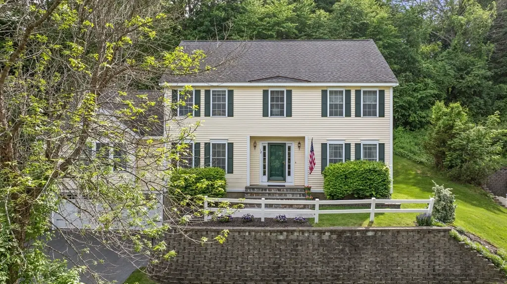 12 Olde Taverne Lane, Amesbury, MA 01913 - #1
