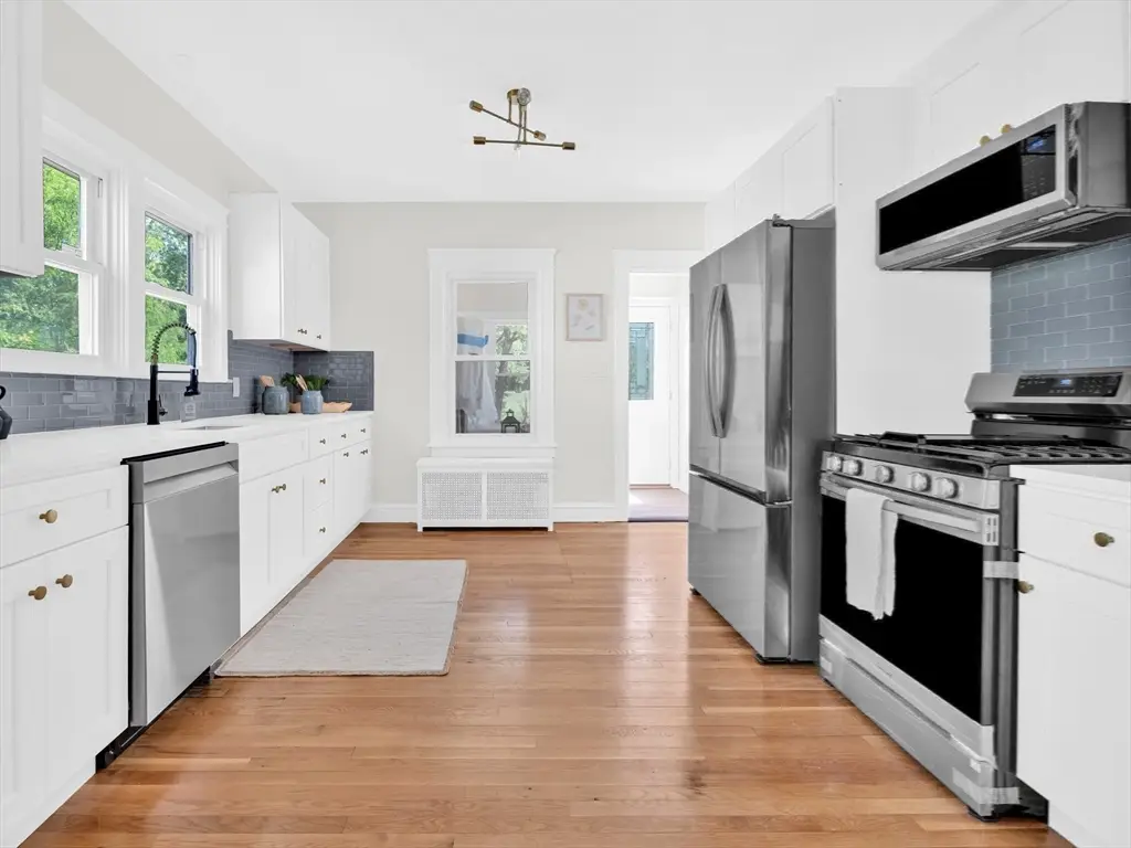 35 Brook St, Seekonk, MA 02771 - #1