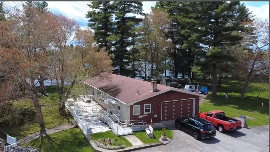20 Indian Point Rd, Webster, MA 01570 - #3