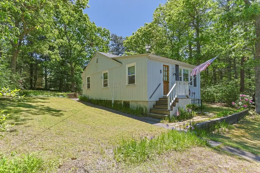 8 Alpine Rd, Plymouth, MA 02360 - #2