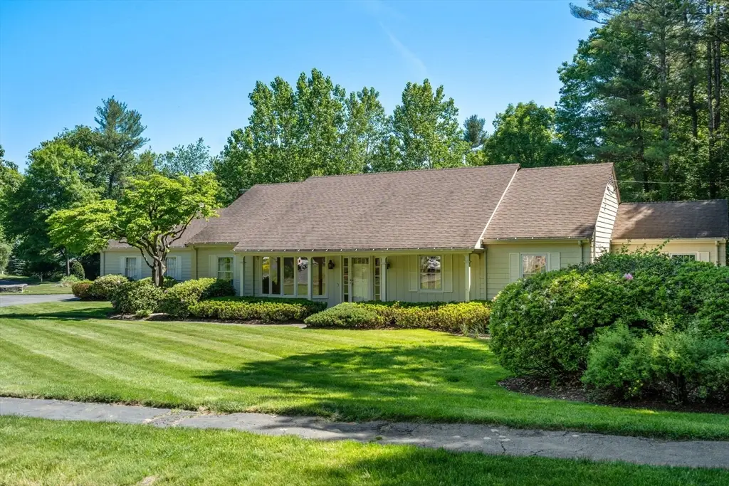 37 Driftwood Dr, Holden, MA 01520 - #1