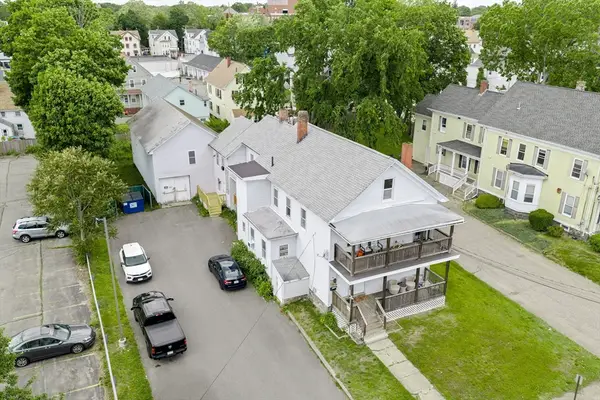 66 School St, Taunton, MA 02780