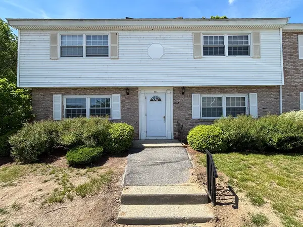 90 Washington Park Dr #1, Andover, MA 01810