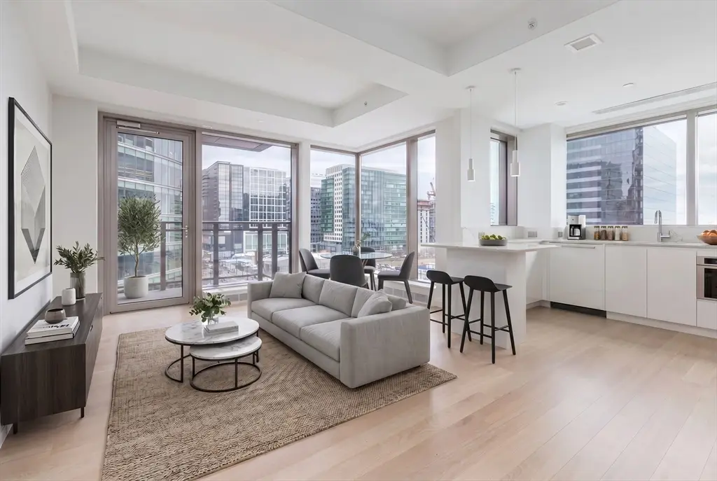 133 Seaport Blvd #902, Boston, MA 02210 - #1
