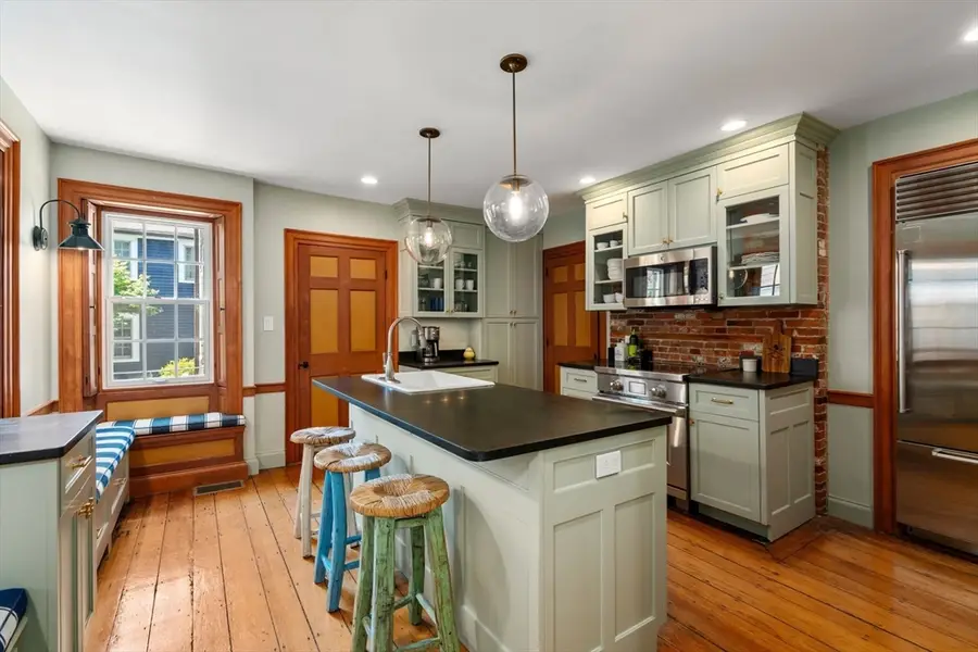 16 Cordis St #16, Boston, MA 02129 - #3