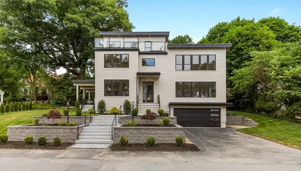 95 Grandview Rd, Arlington, MA 02476