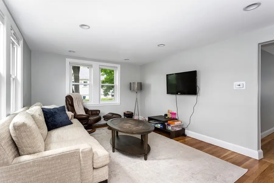 92 Hawthorn, Westwood, MA 02090 - #2