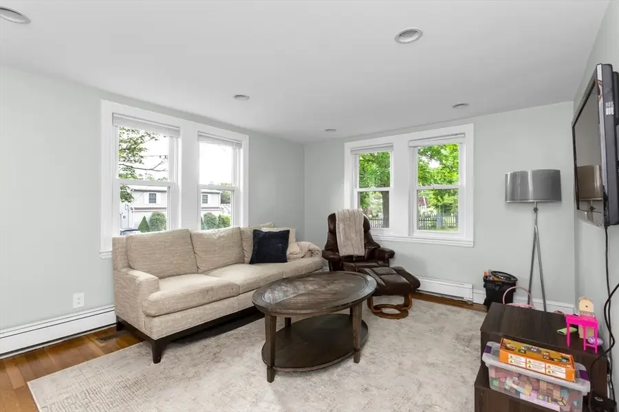 92 Hawthorn, Westwood, MA 02090 - #3