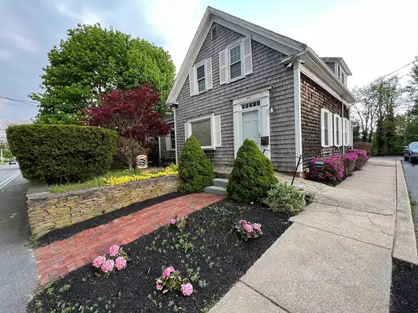 251 South Street, Barnstable, MA 02601
