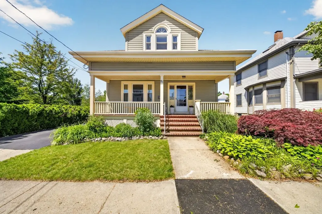 21 Buttonwood St, New Bedford, MA 02740 - #1