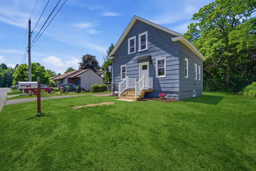 4 Wilson St, Wilbraham, MA 01095 - #2