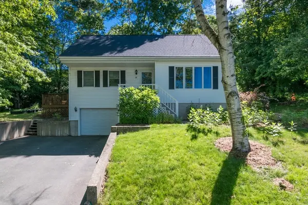 38 Donald Ave, East Longmeadow, MA 01028