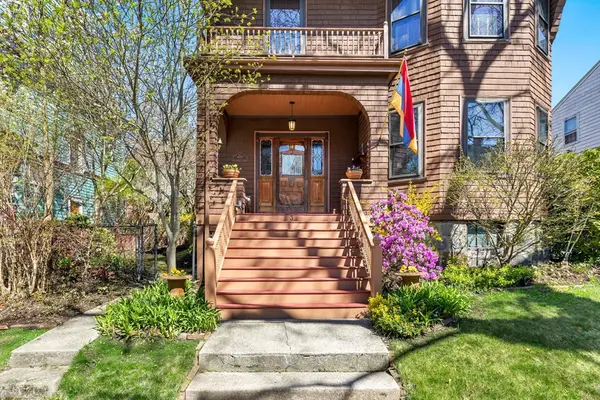 3 Moultrie St, Boston, MA 02124