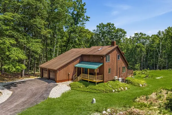 302 Main Rd, Westhampton, MA 01027