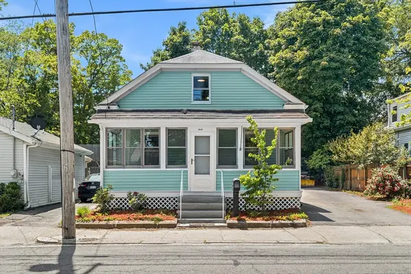 386 Thacher St, Attleboro, MA 02703
