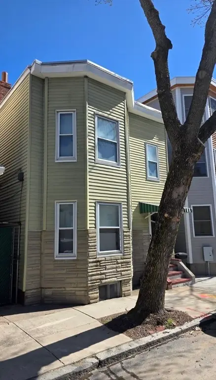 74 Wordsworth St, Revere, MA 02151