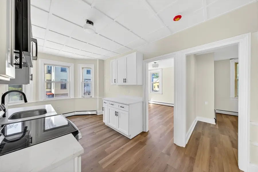 233 Maxfield St, New Bedford, MA 02740 - #3