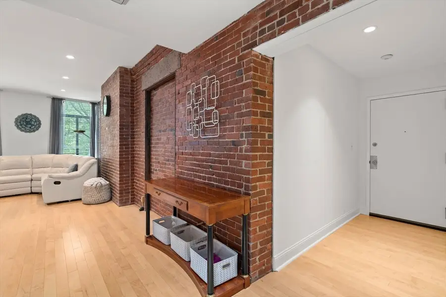 142 Commercial St #304, Boston, MA 02109 - #3