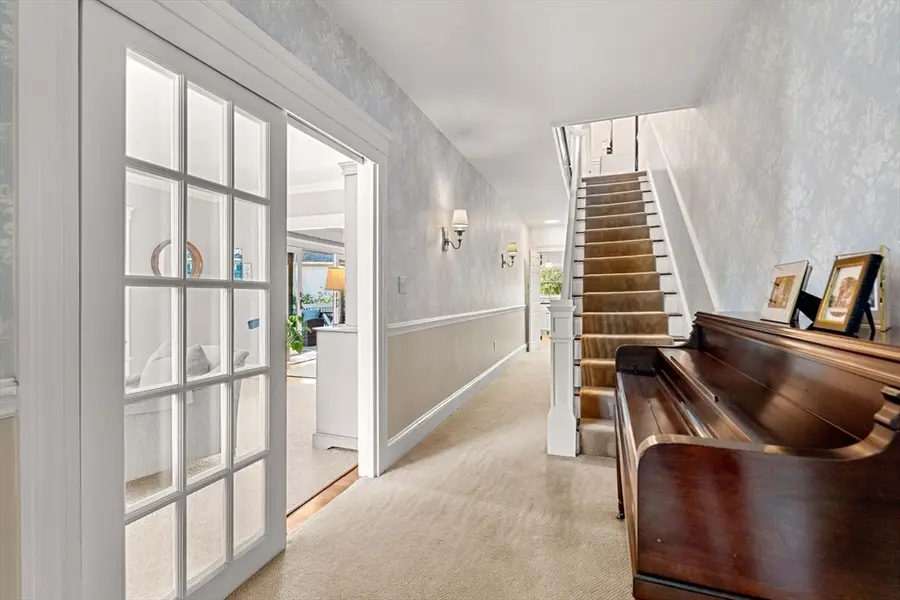67 Humphrey St #1, Marblehead, MA 01945 - #3