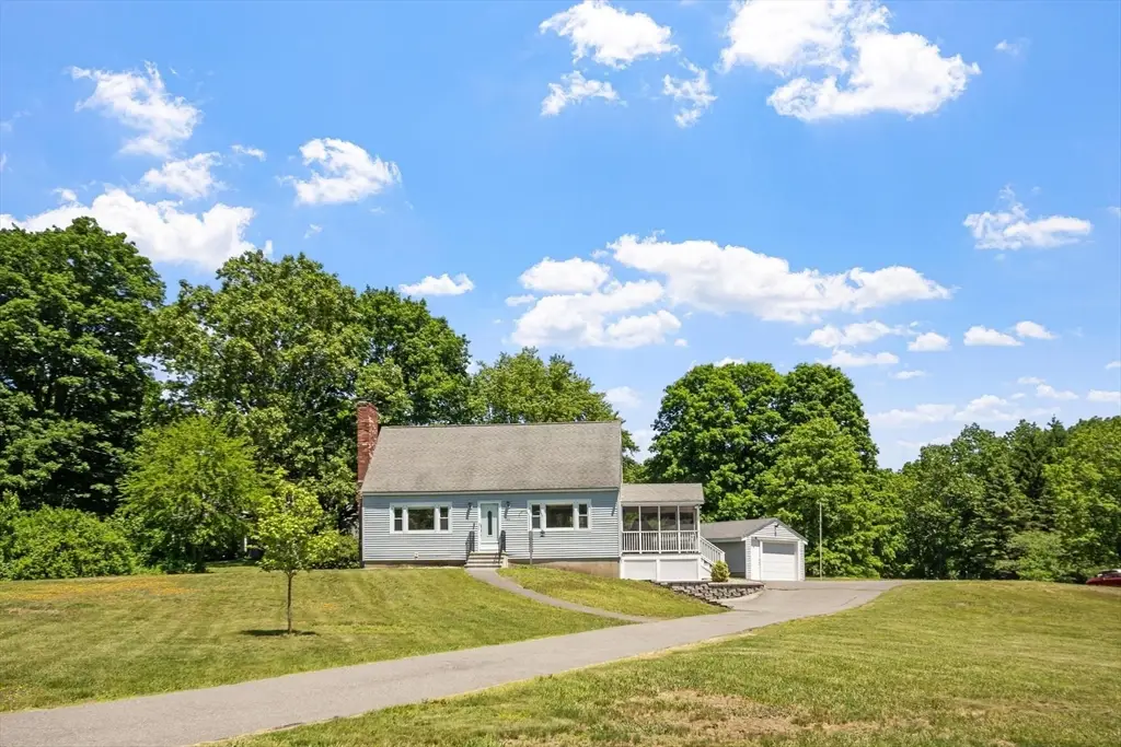 168 Washington St, Groveland, MA 01834 - #1