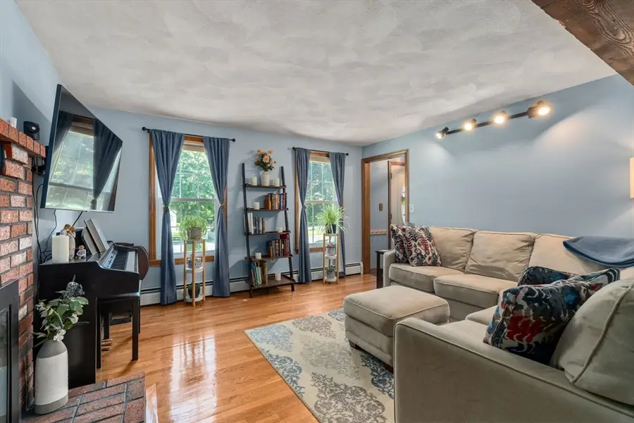 61 Regina S Dr, Tewksbury, MA 01876 - #2