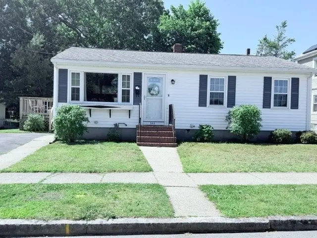 342 Harwich St, New Bedford, MA 02745 - #1
