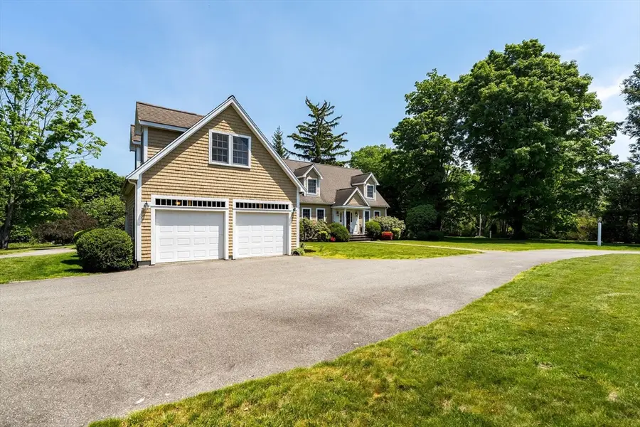 282 Highland St, Milton, MA 02186 - #3