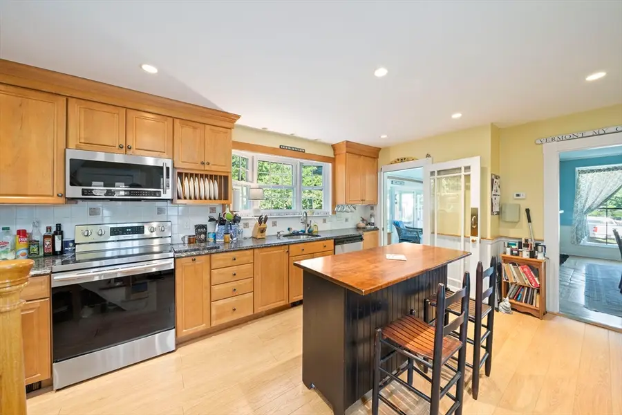 696 Commercial St, Weymouth, MA 02189 - #2