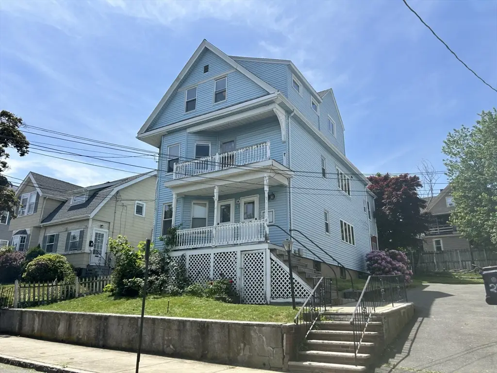 29 Oakland Ave, Everett, MA 02149 - #1