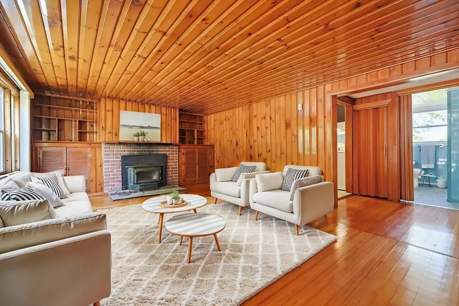 36 Alden Ave, Dartmouth, MA 02747 - #3