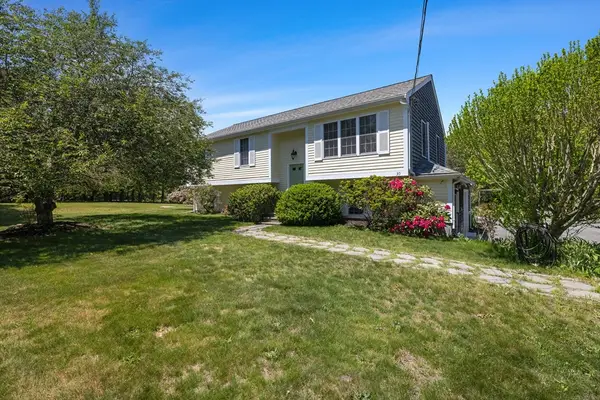 30 Minot Ave, Wareham, MA 02571