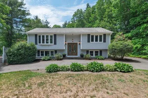 30 Canterbury Drive, Carver, MA 02330