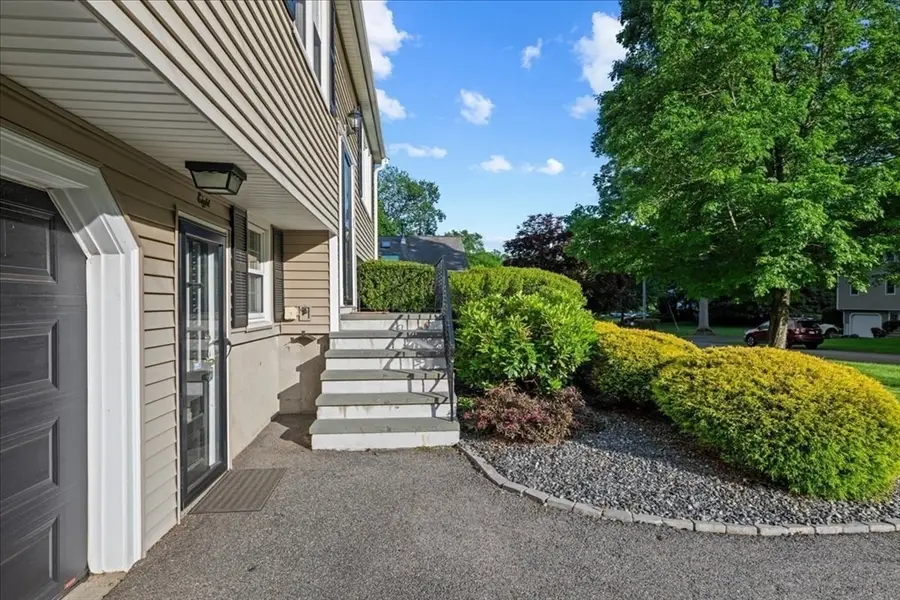 8 Ted Lane, Southborough, MA 01772 - #3