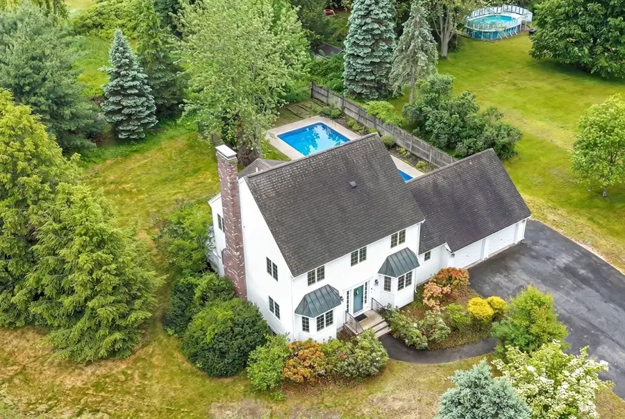 4 Meadow Dr, Littleton, MA 01460 - #3
