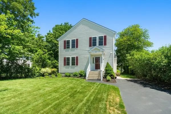 29 Station St, Stoughton, MA 02072