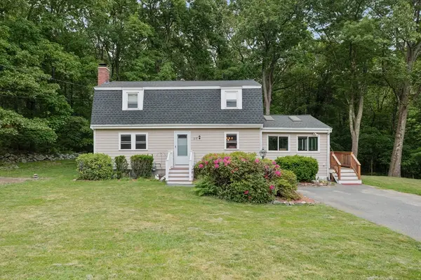 27 Searle Street, Georgetown, MA 01833