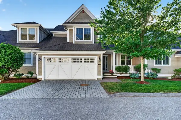 3B Reserve Way #3B, Burlington, MA 01803