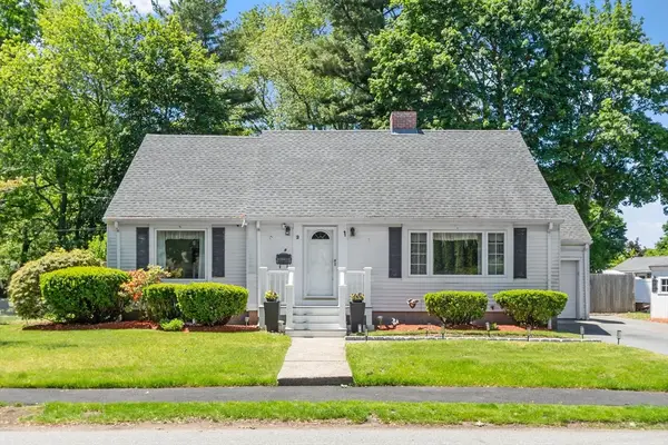 9 Oaklandvale Ave, Saugus, MA 01906