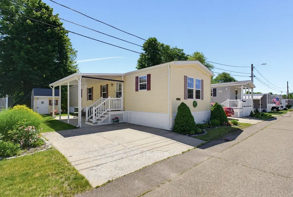 300 East Washington #11 NW, North Attleboro, MA 02760 - #1