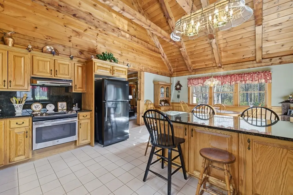22 Country Lane, Berkley, MA 02779 - #1