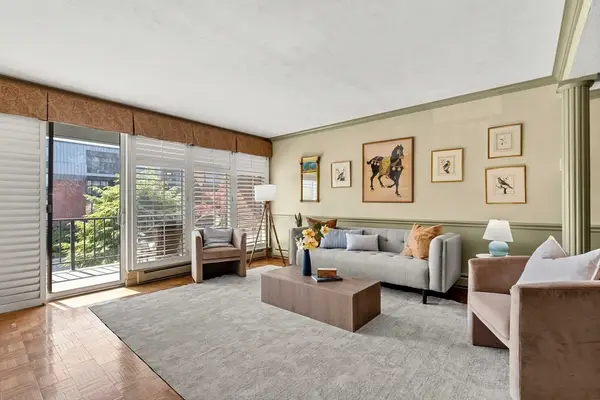 75 Grove St #225, Wellesley, MA 02482