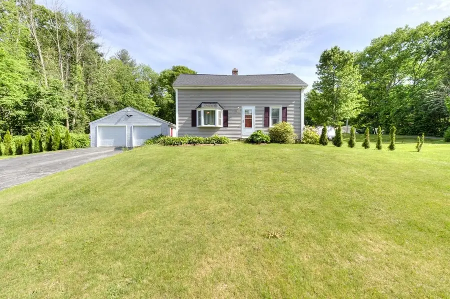 57 Charlton St, Rochdale, MA 01542 - #2
