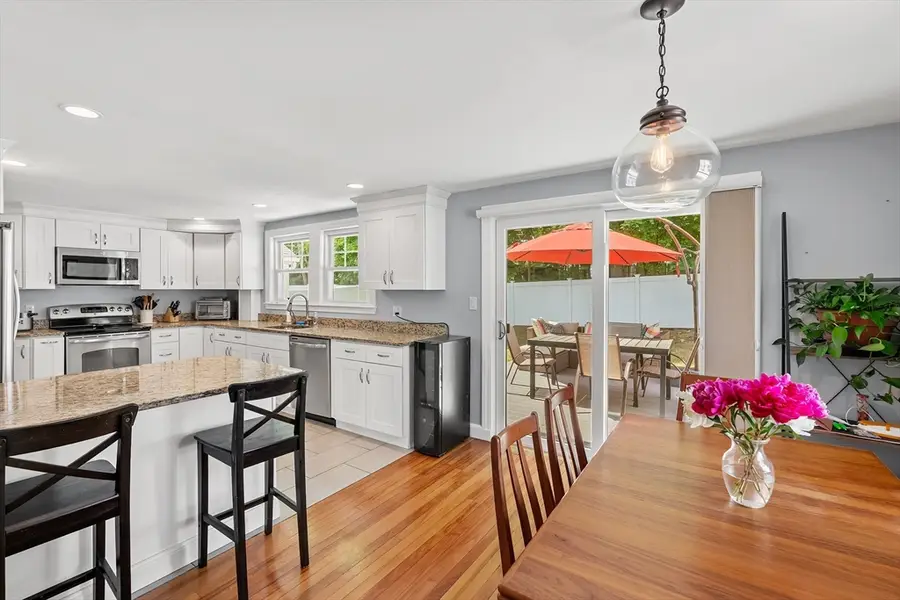 9 Chapman Rd, Wakefield, MA 01880 - #2
