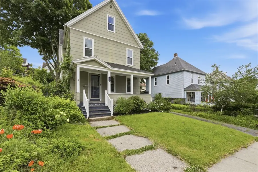 70 Sycamore St, Holyoke, MA 01040 - #3